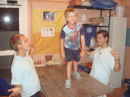 Nico , Ari et Flo